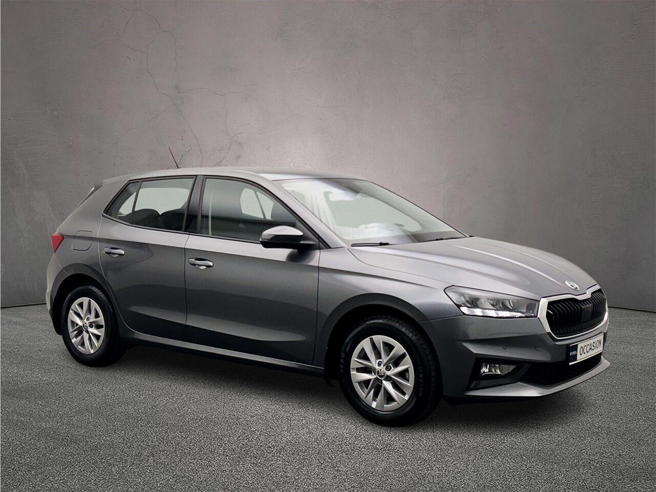 Skoda FABIA Ambition 1.0 TSI 110pk DSG Automaat Cruise control, Parkeersensoren, Stoelverwarming, Airco, DAB, Radio, Bluetooth, App connect, LED koplampen