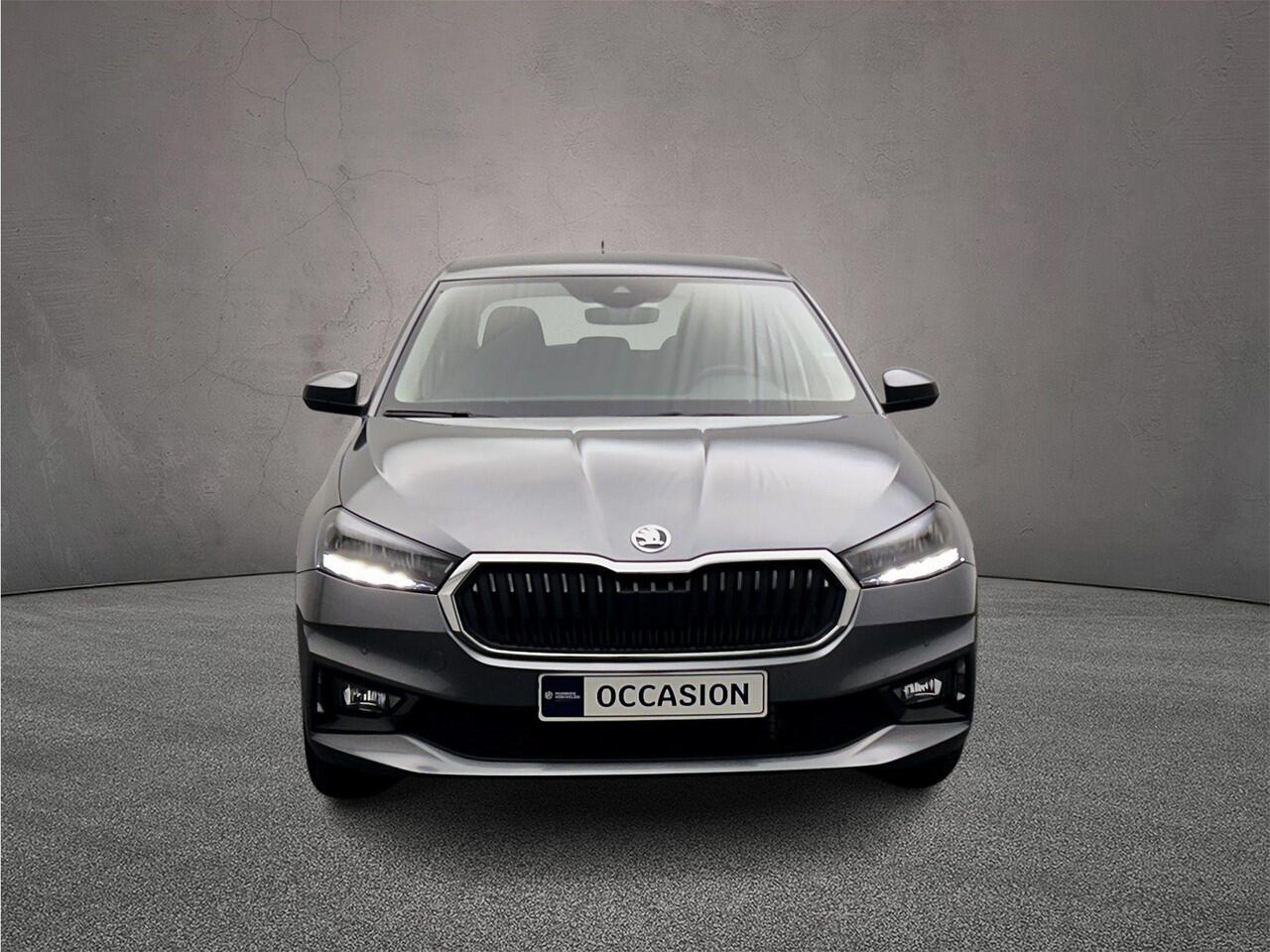 Skoda FABIA Ambition 1.0 TSI 110pk DSG Automaat Cruise control, Parkeersensoren, Stoelverwarming, Airco, DAB, Radio, Bluetooth, App connect, LED koplampen