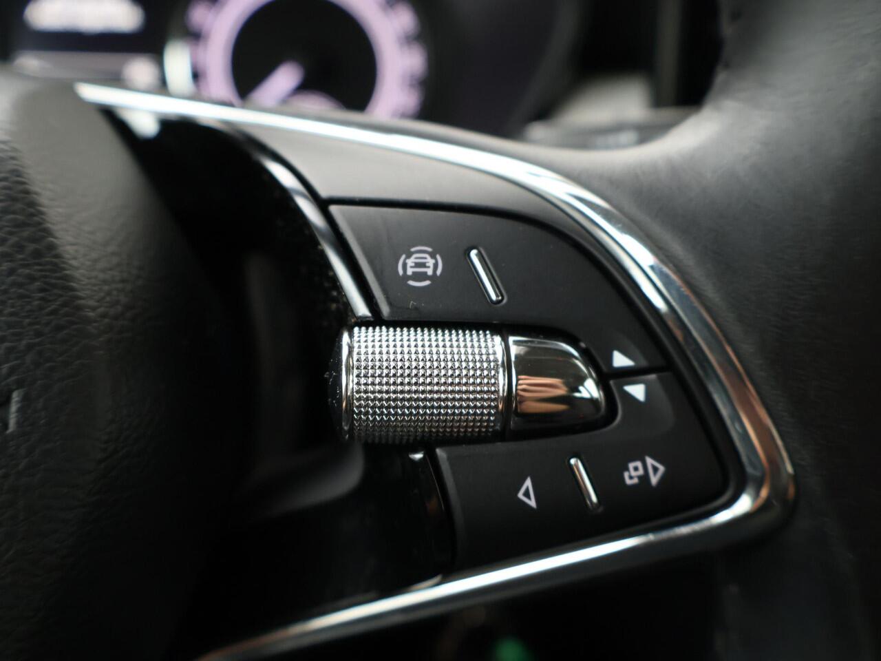 Skoda FABIA 1.0 TSI Ambition | 110 PK | Automaat | Climate control | Navigatiesysteem |