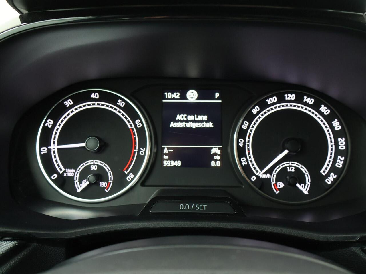 Skoda FABIA 1.0 TSI Ambition | 110 PK | Automaat | Climate control | Navigatiesysteem |