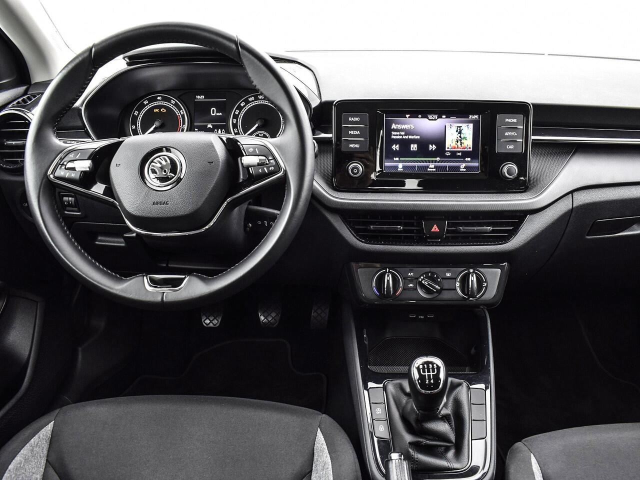 Skoda FABIA 1.0 TSI 95pk Active · Apple/Android Car Play · Cruise Control · Airco · DAB · 15'' Inch · Garantie t/m 06-03-2027 of 100.000km