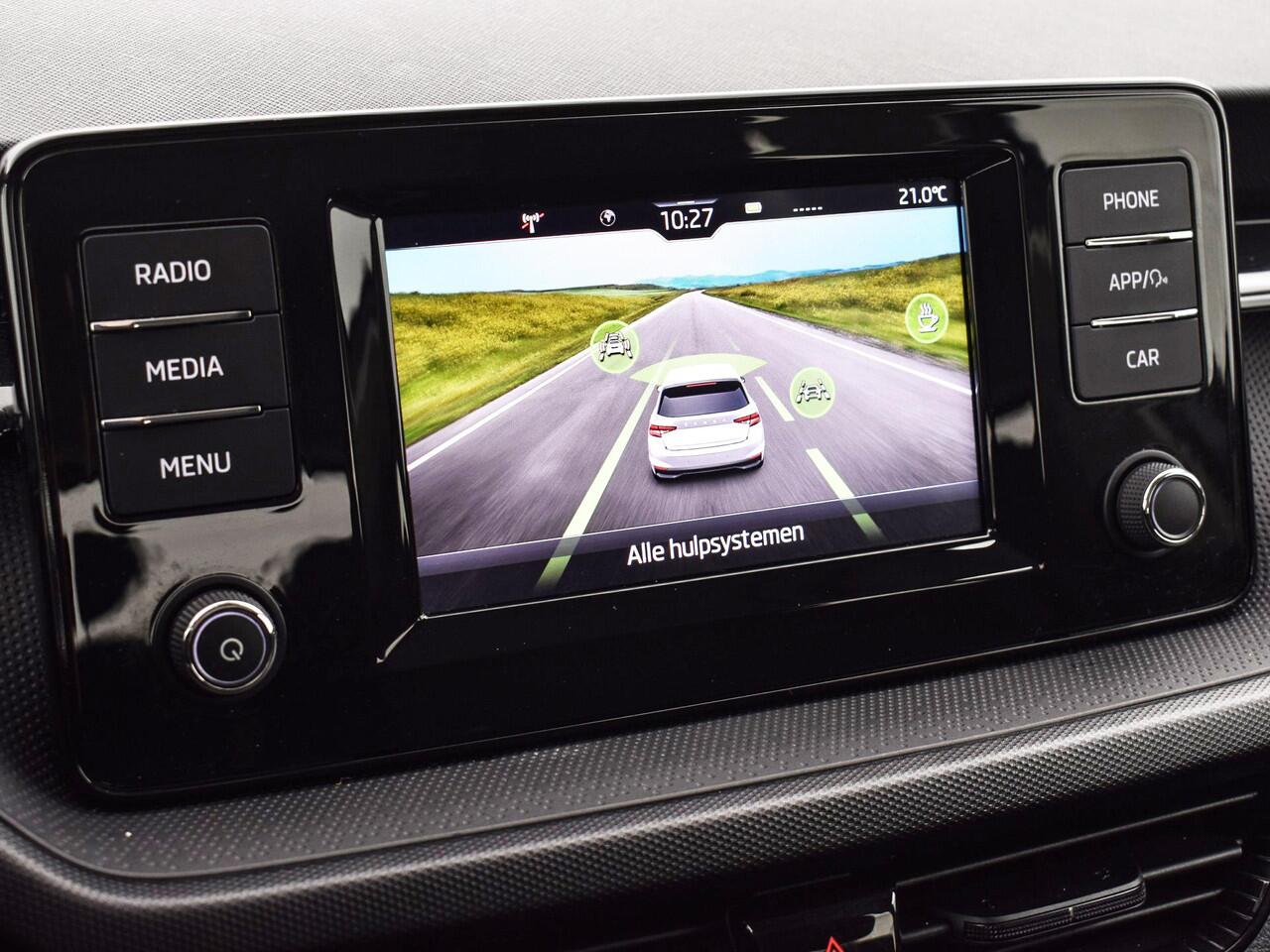 Skoda FABIA 1.0 TSI 95pk Active · Apple/Android Car Play · Cruise Control · Airco · DAB · 15'' Inch · Garantie t/m 06-03-2027 of 100.000km