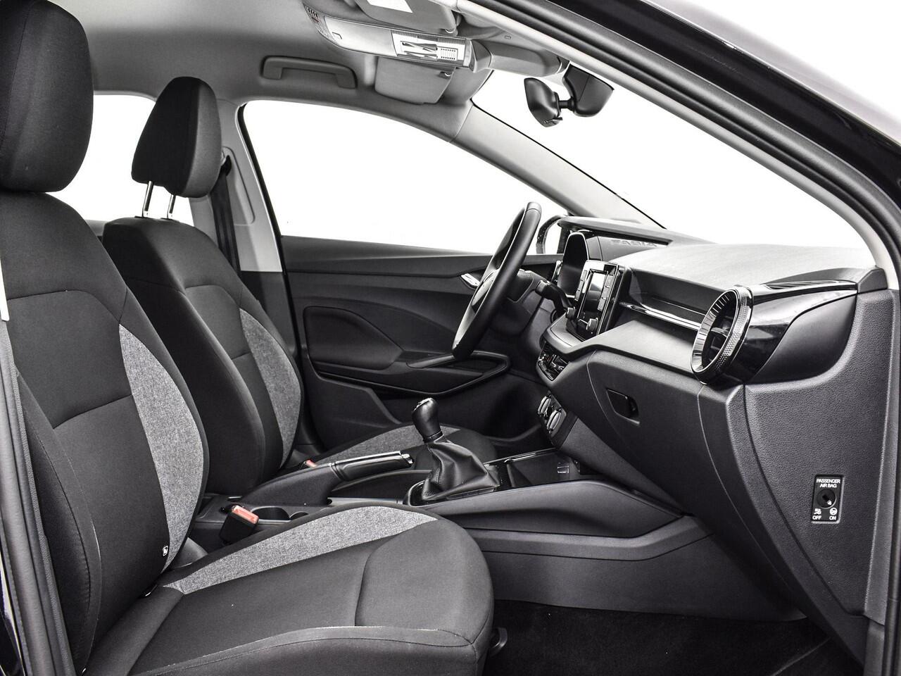 Skoda FABIA 1.0 TSI 95pk Active · Apple/Android Car Play · Cruise Control · Airco · DAB · 15'' Inch · Garantie t/m 06-03-2027 of 100.000km