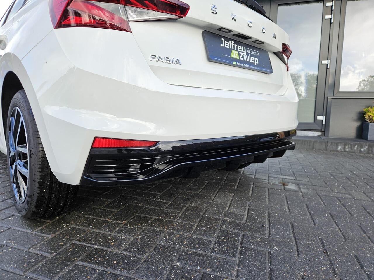 Skoda FABIA 1.0 MPI Ambition stoelverwarming. led.