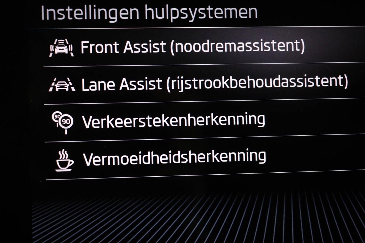 Skoda FABIA 1.0 TSI Ambition | COMFORT / NAVIGATIE- PACK | DAB | SMARTLINK | 15"