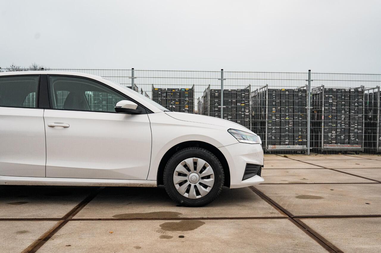 Skoda FABIA 1.0 TSI Ambition | AIRCO | CRUISE | PDC | FULL LED | ALL SEASON BANDEN