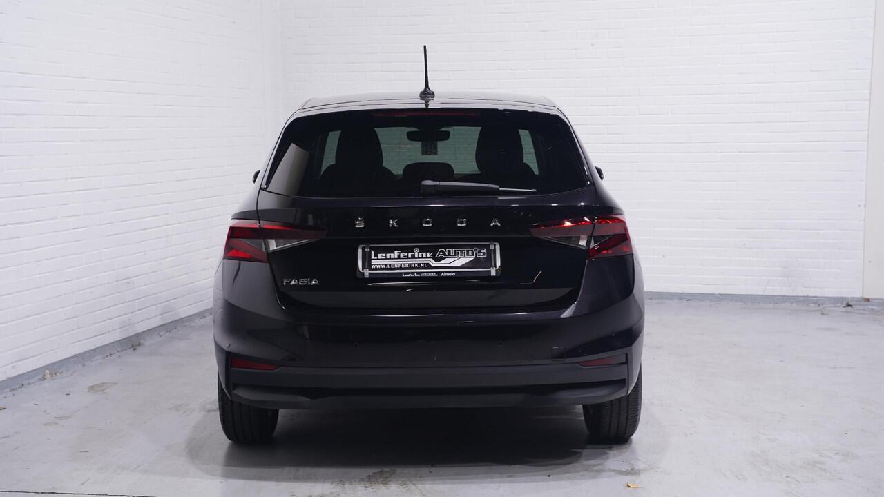 Skoda FABIA 1.0 TSI 110 pk DSG Aut. Ambition Aut. Airco, Apple Carplay, LED Koplampen, PDC achter