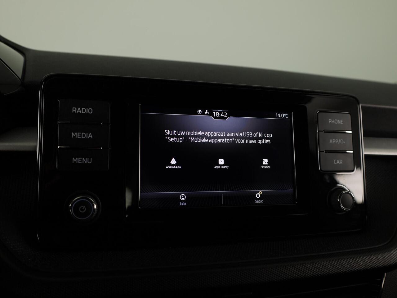 Skoda FABIA 1.0 TSI Ambition 95 pk | Verlengde garantie | Navigatie via App | Parkeersensoren achter | Cruise control | LED koplampen |