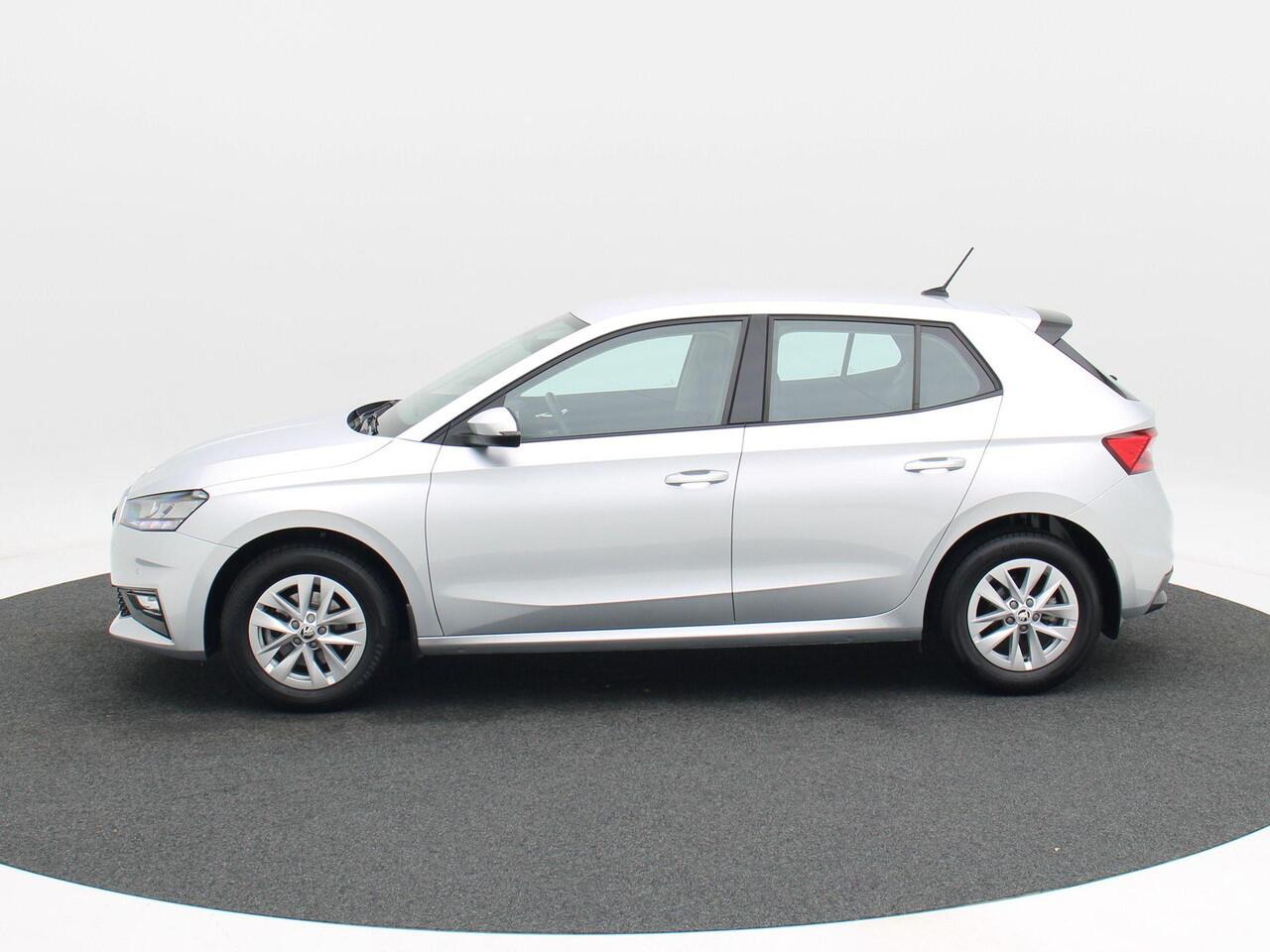 Skoda FABIA 1.0 TSi 110 Pk Automaat Business Edition | Cruise Control | Climate Control | Parkeersensoren | Stoelverwarming | Bluetooth | Carplay | 15 Inch | 33.912 Km!!