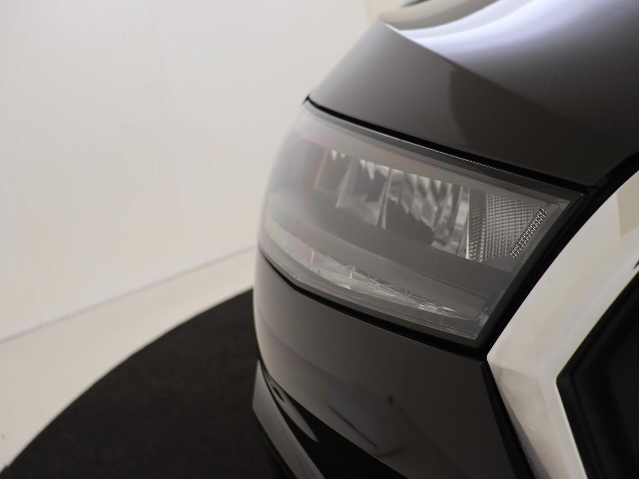 Skoda FABIA 1.0 TSI Ambition | Navigatie | Cruise control | CarPlay | Airco | Lane- en frontassist | Bluetooth |