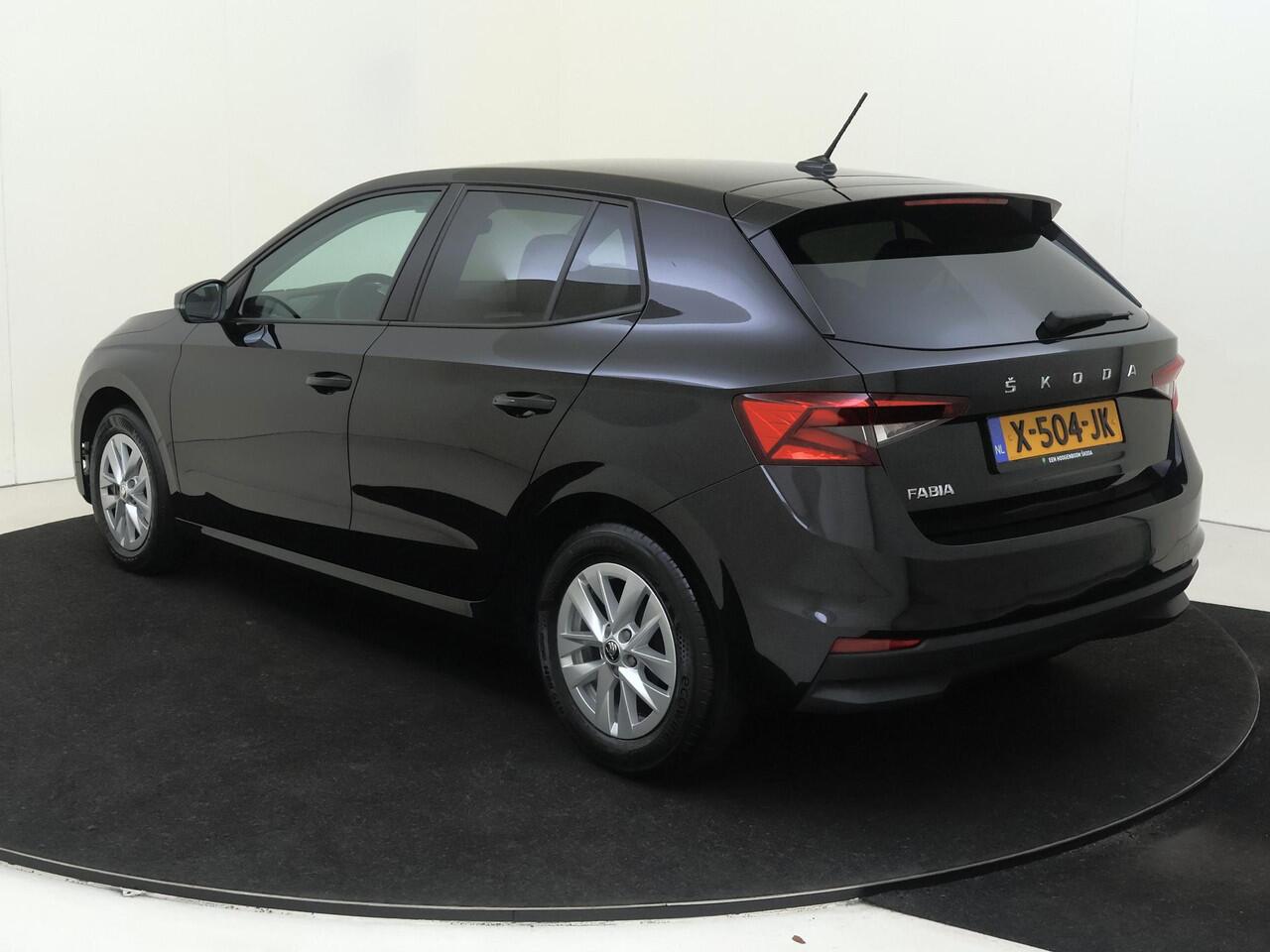 Skoda FABIA 1.0 TSI Ambition | Navigatie | Cruise control | CarPlay | Airco | Lane- en frontassist | Bluetooth |
