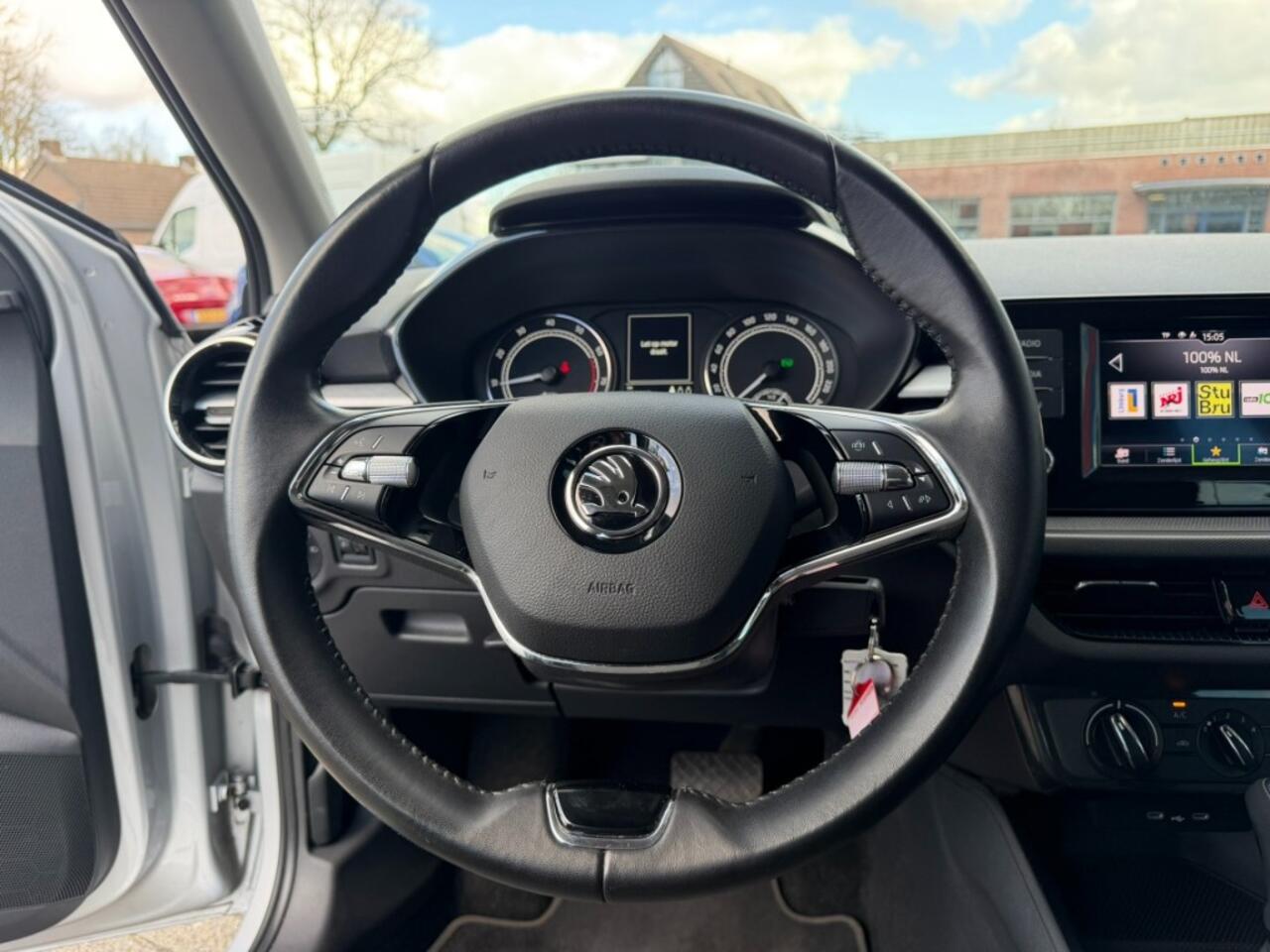 Skoda FABIA 1.0 TSi Automaat Navi Carplay Led Airco 2023