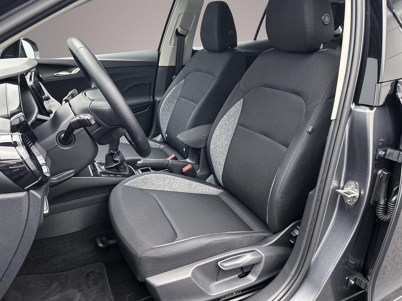 Skoda FABIA Essence 1.0 TSI 95pk Snelheidsbegrenzer, Parkeersensor achter, Airco, Bluetooth, DAB, Radio, LED koplampen