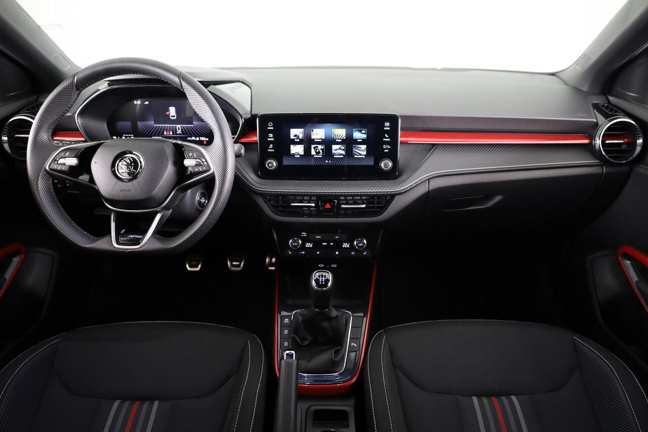 Skoda FABIA 1.0 TSI Monte Carlo 95 pk | Private lease vanaf Verlengde garantie | Navigatie via App | Parkeersensoren | Achteruitrijcamera | LED koplampen | Stoelverwarming |