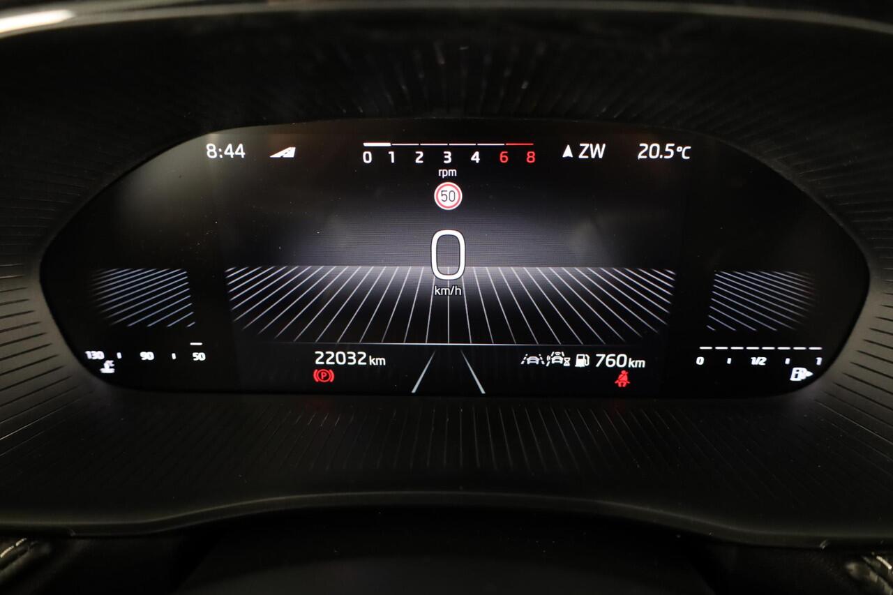 Skoda FABIA 1.0 TSI Monte Carlo 95 pk | Private lease vanaf Verlengde garantie | Navigatie via App | Parkeersensoren | Achteruitrijcamera | LED koplampen | Stoelverwarming |