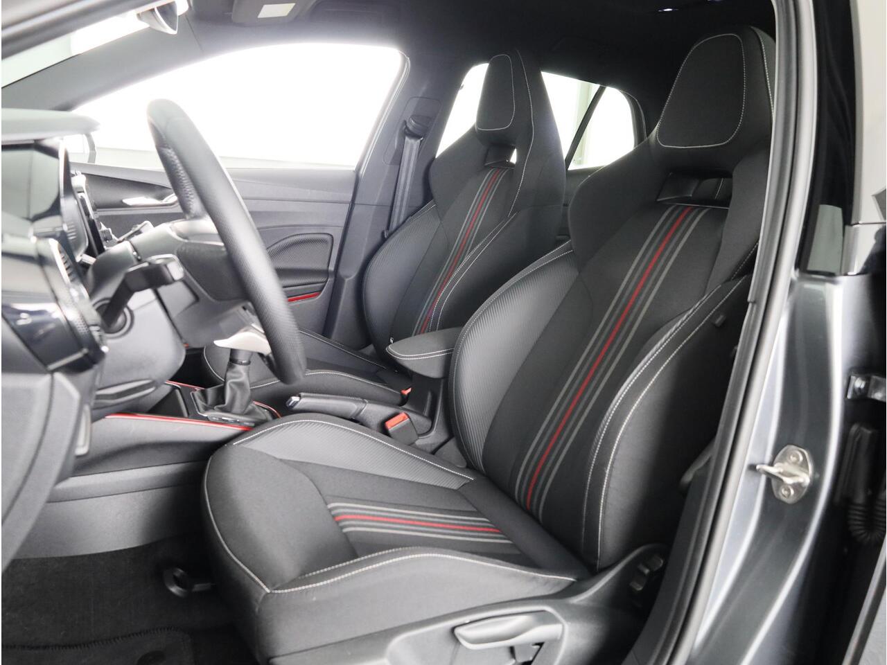 Skoda FABIA 1.0 TSI Monte Carlo 95 pk | Verlengde garantie | Navigatie via App | Parkeersensoren | Achteruitrijcamera | LED koplampen | Stoelverwarming |