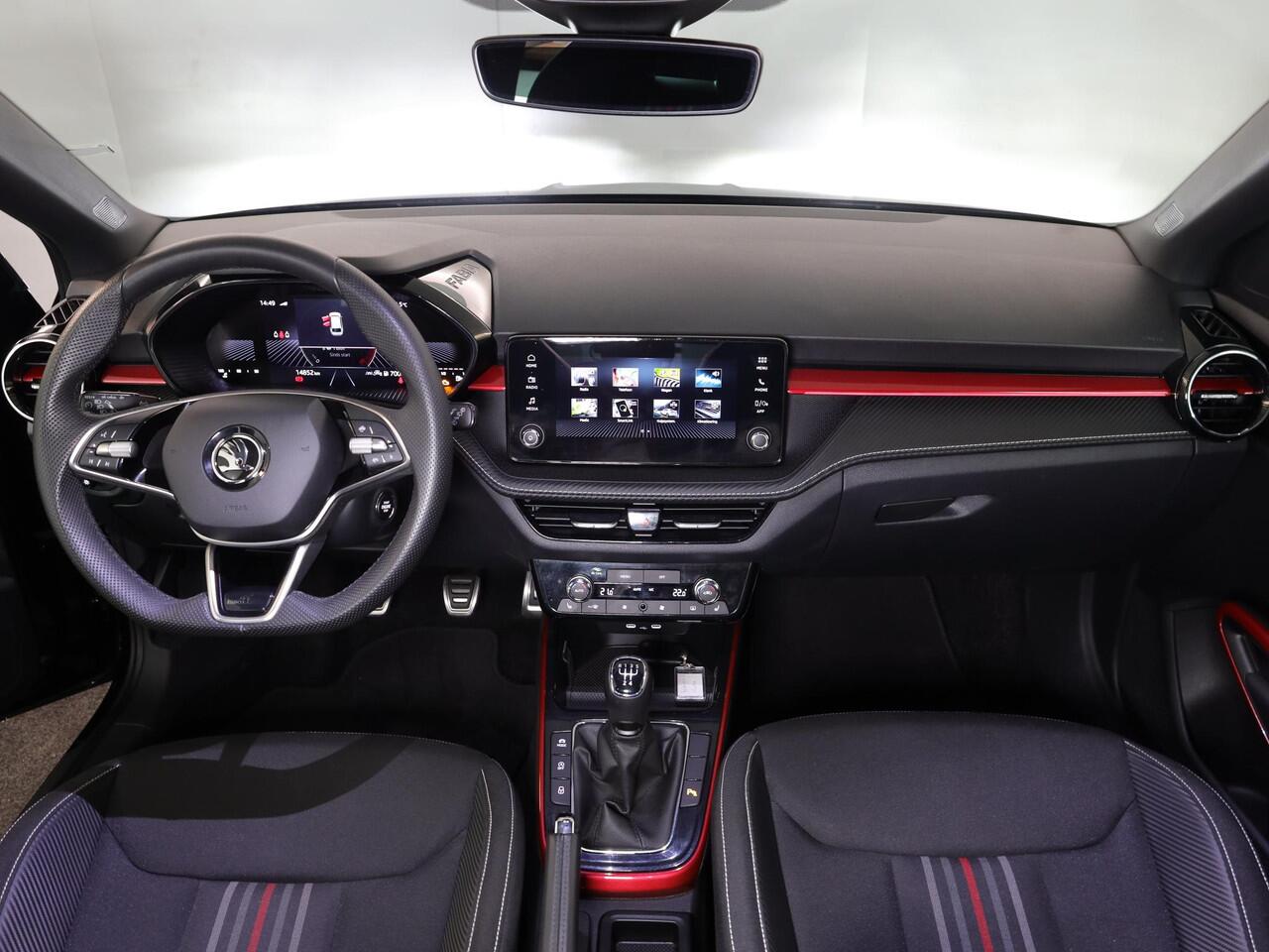 Skoda FABIA 1.0 TSI Monte Carlo 95pk | Verlengde garantie | Stoelverwarming | Achteruitrijcamera | Lichtmetalen velgen