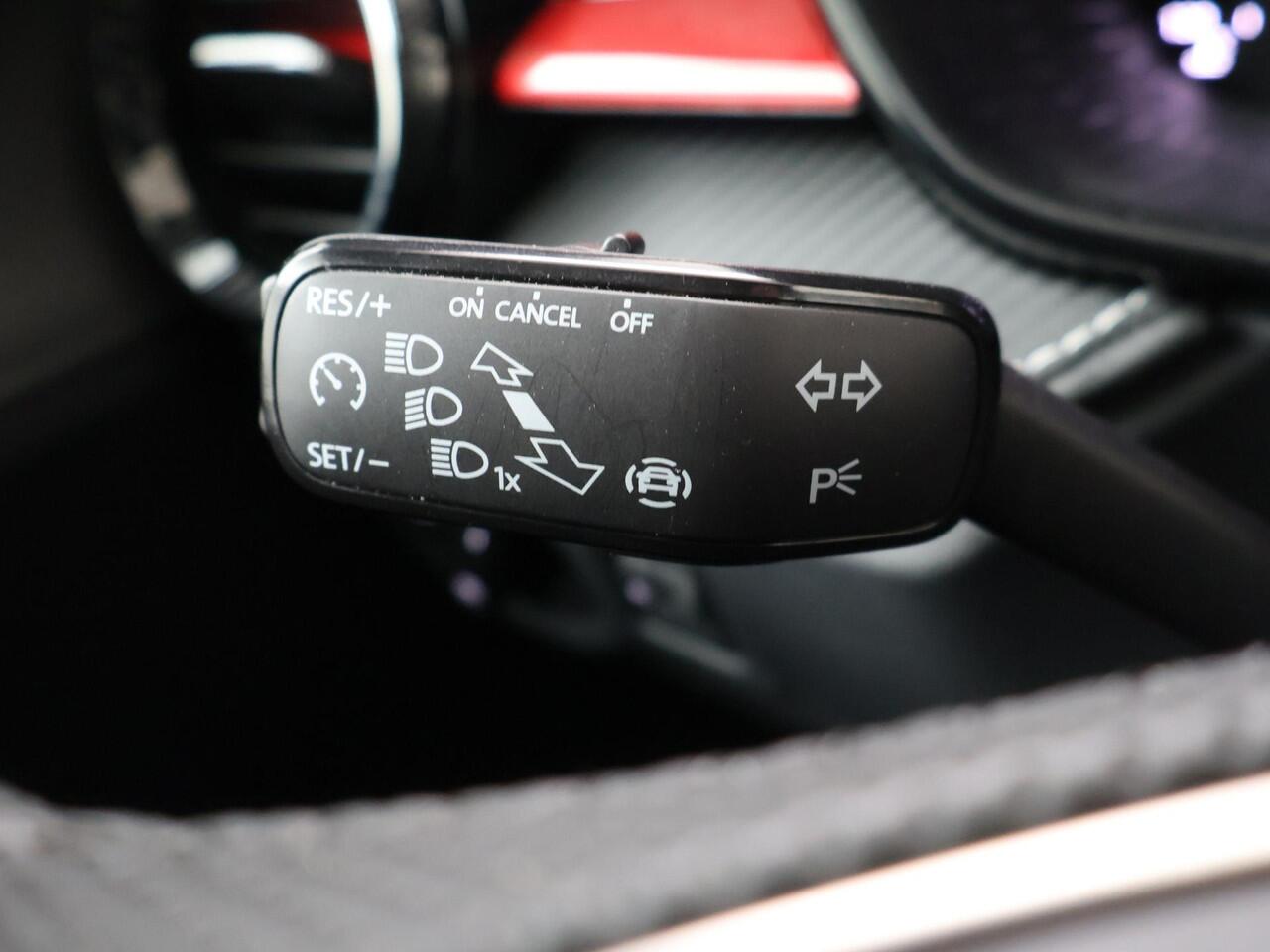 Skoda FABIA 1.0 TSI Monte Carlo | 95 PK | Multifunctioneel stuurwiel | Cruisecontrol | Achteruitrij camera |