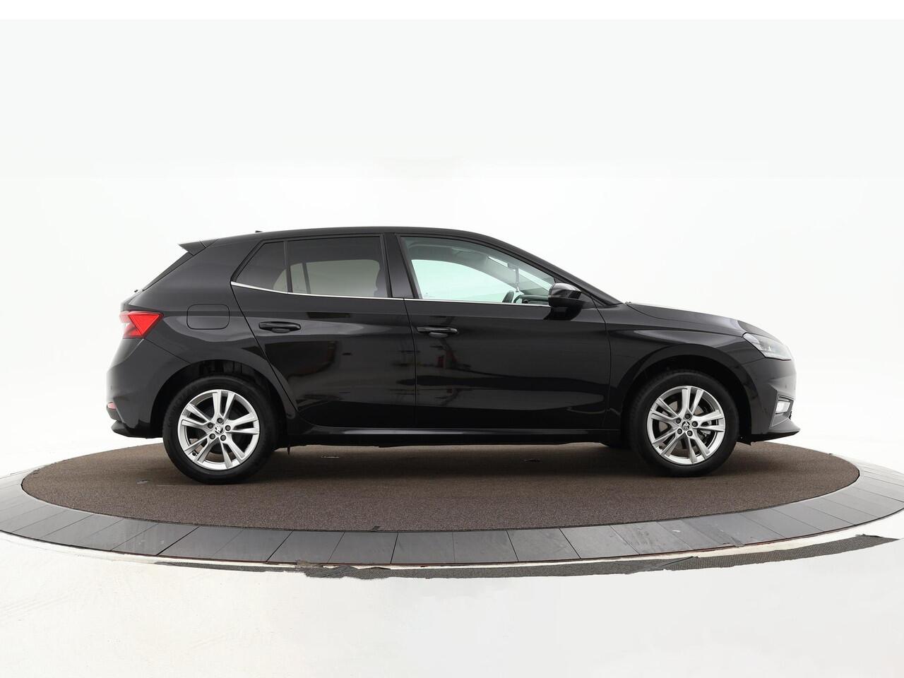 Skoda FABIA 1.0 TSI 115pk DSG Business Edition · Apple/Android Car Play · Camera · P-Sensoren · Cruise Control · Keyless · 16'' Inch · Garantie t/m 27-10-2028 of 100.000km