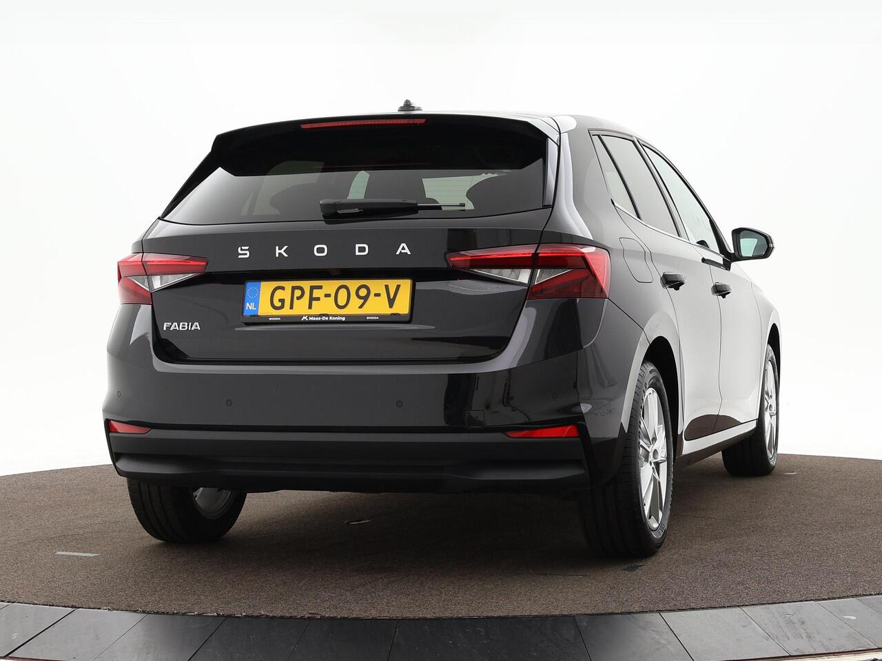 Skoda FABIA 1.0 TSI 115pk DSG Business Edition · Apple/Android Car Play · Camera · P-Sensoren · Cruise Control · Keyless · 16'' Inch · Garantie t/m 27-10-2028 of 100.000km