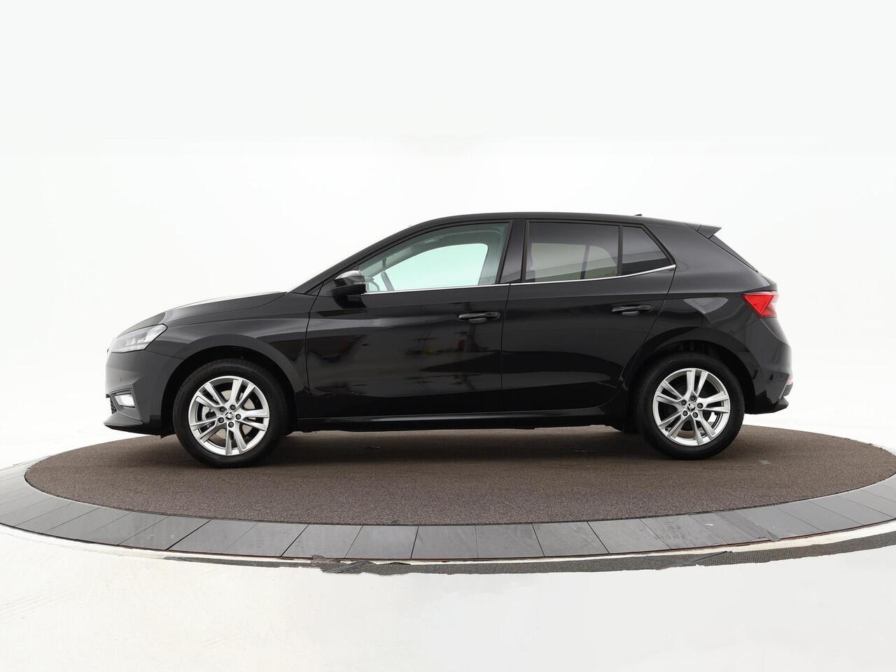 Skoda FABIA 1.0 TSI 115pk DSG Business Edition · Apple/Android Car Play · Camera · P-Sensoren · Cruise Control · Keyless · 16'' Inch · Garantie t/m 27-10-2028 of 100.000km