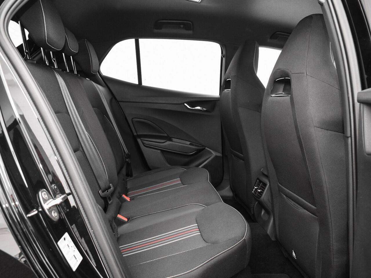 Skoda FABIA 1.0 TSI 115pk DSG Monte Carlo · Apple/Android Car Play · Camera · Keyless · P-Sensoren · Sfeerverlichting · 17'' Inch · Garantie t/m 13-10-2028 of 100.000km