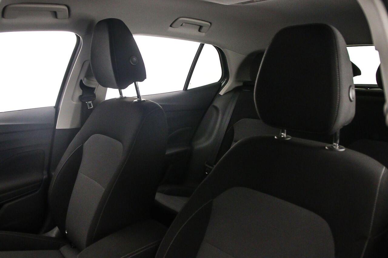 Skoda FABIA Selection 1.0 TSI 115pk DSG Automaat Cruise control, Parkeersensor achter, Stoelverwarming, LED koplampen, App connect, Airco, Stuurwiel verwarmd