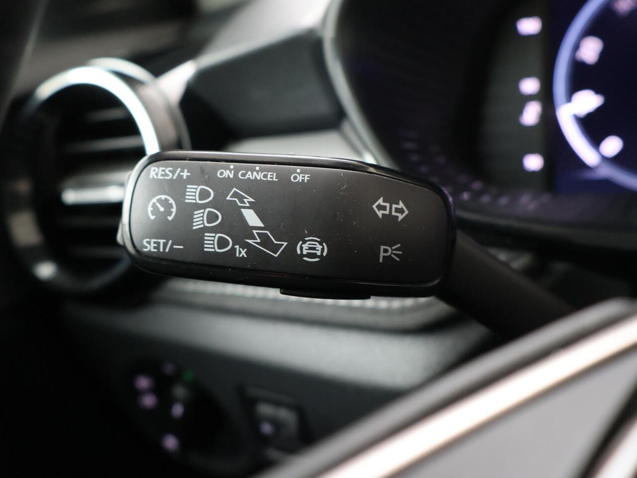 Skoda FABIA 1.0 TSI Business Edition | 115 PK | Automaat | Multifunctioneel stuurwiel | Cruisecontrol | Achteruitrij camera |