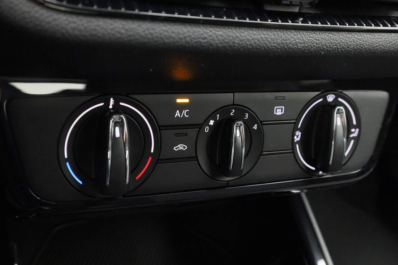 Skoda FABIA 1.0 TSI 95 pk Selection | Carplay | Climatic | Cruise Control