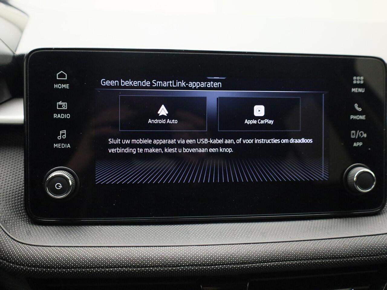 Skoda FABIA 1.0TSI/115PK Business Edition DSG · Apple/Android Car Play · Parkeersensoren · Cruise Control · Garantie t/m 29-09-2028 of 100.000km