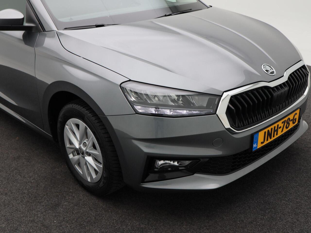 Skoda FABIA 1.0 TSi 115 Pk Automaat Selection | Virtual Cockpit | Stoel- & Stuurverwarming | Keyless | CarPlay | Sensoren Achter | LED | 15 Inch | 43.082 Km!!