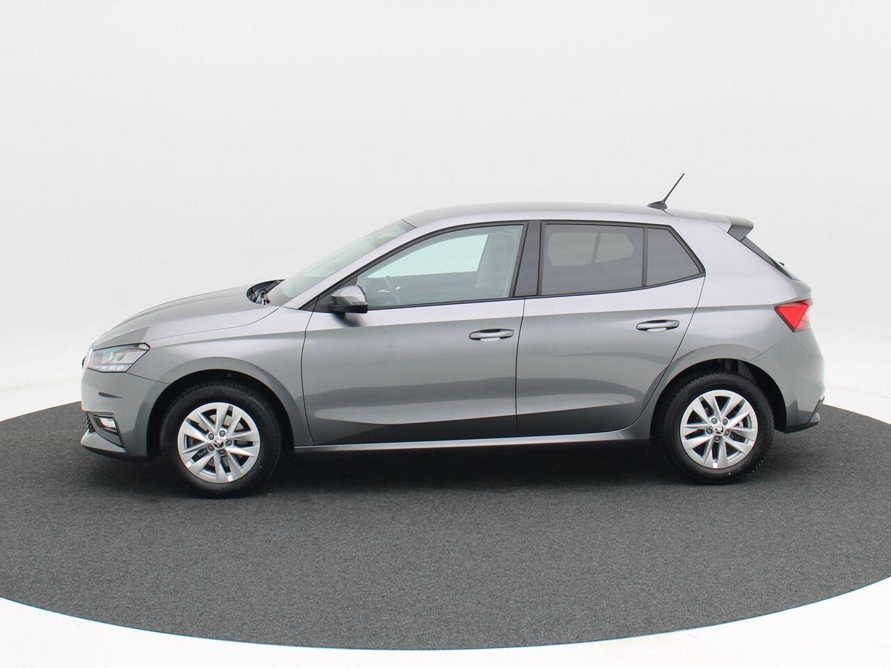 Skoda FABIA 1.0 TSi 115 Pk Automaat Selection | Virtual Cockpit | Stoel- & Stuurverwarming | Keyless | CarPlay | Sensoren Achter | LED | 15 Inch | 43.082 Km!!