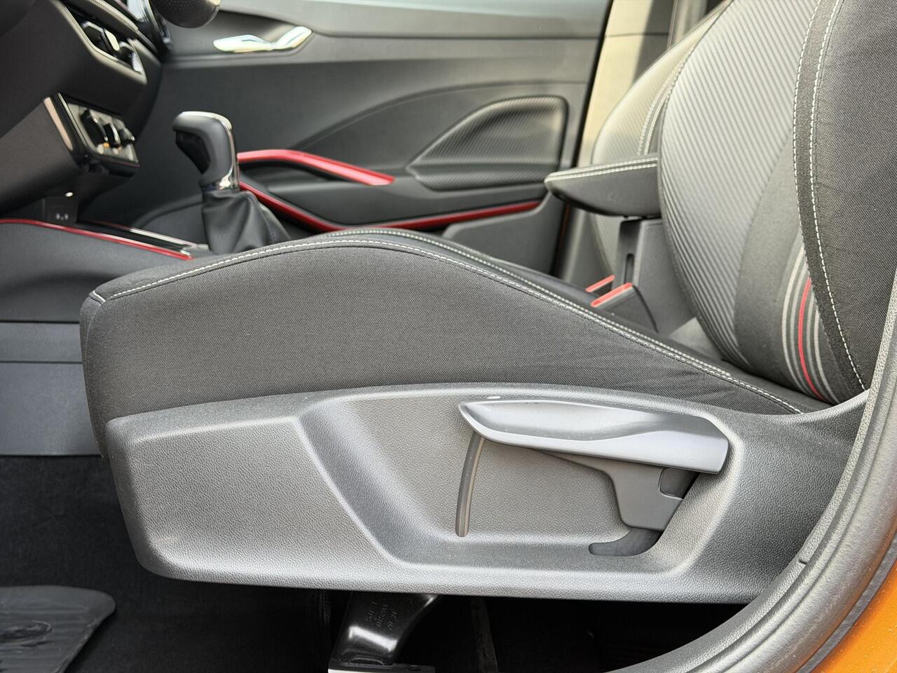 Skoda FABIA 1.0 TSI Monte Carlo / DSG Automaat / Camera / Navigatie via Apple Carplay & Android Auto / Adaptieve Cruise / PDC / Stoelverwarming / Sportstuur / Sport Stoelen / ACC /