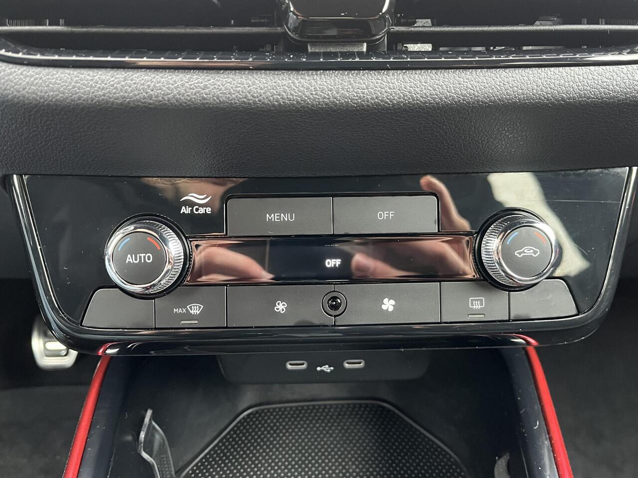 Skoda FABIA 1.0 TSI Monte Carlo / Apple Carplay/Android Auto / Cruise control / Lichtmetalen velgen 5-spaaks 16" /