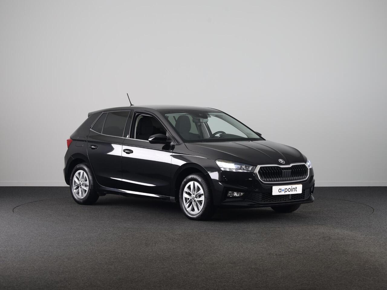 Skoda FABIA 1.0 TSI Business Edition 95pk | Verlengde garantie | Climatronic | Navigatie via App | Verwarmbare voorstoelen | Parkeersensoren voor en achter
