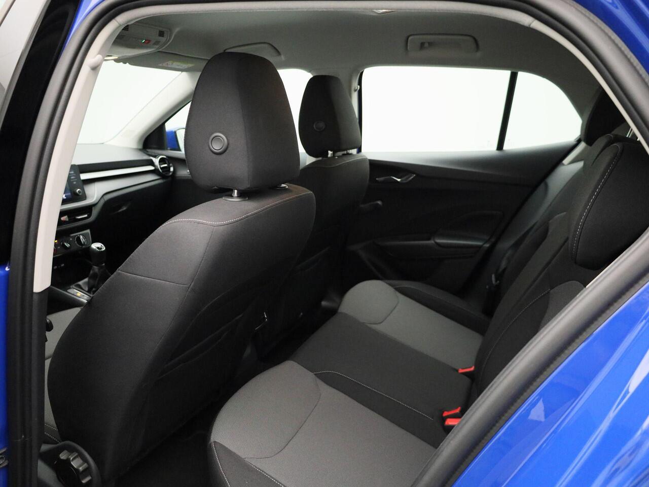 Skoda FABIA 1.0 TSI Ambition | Airconditioning | Cruise control Standaard | LED koplampen | Park Distance Control achter |