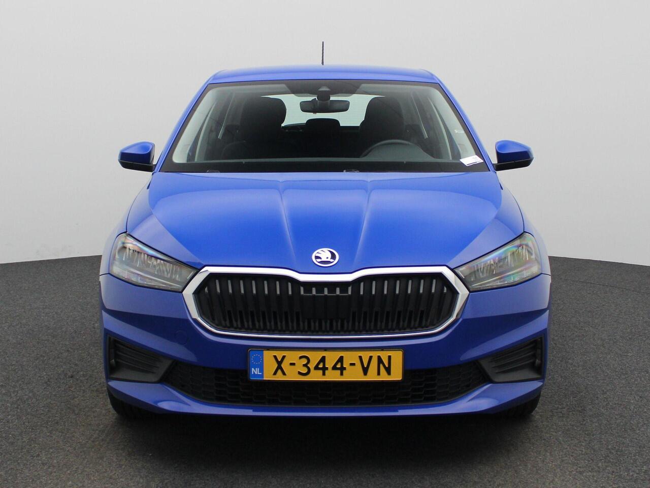 Skoda FABIA 1.0 TSI Ambition | Airconditioning | Cruise control Standaard | LED koplampen | Park Distance Control achter |