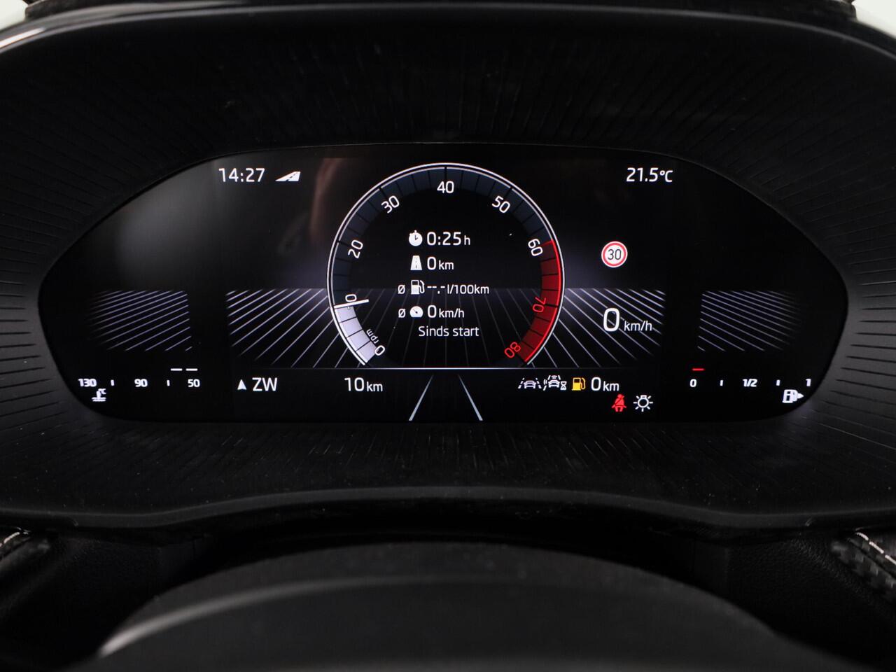 Skoda FABIA Monte Carlo 1.0 TSI 95 pk 5 versn. Hand | Verwarmbare voorstoelen | Hill start | Zwart dak