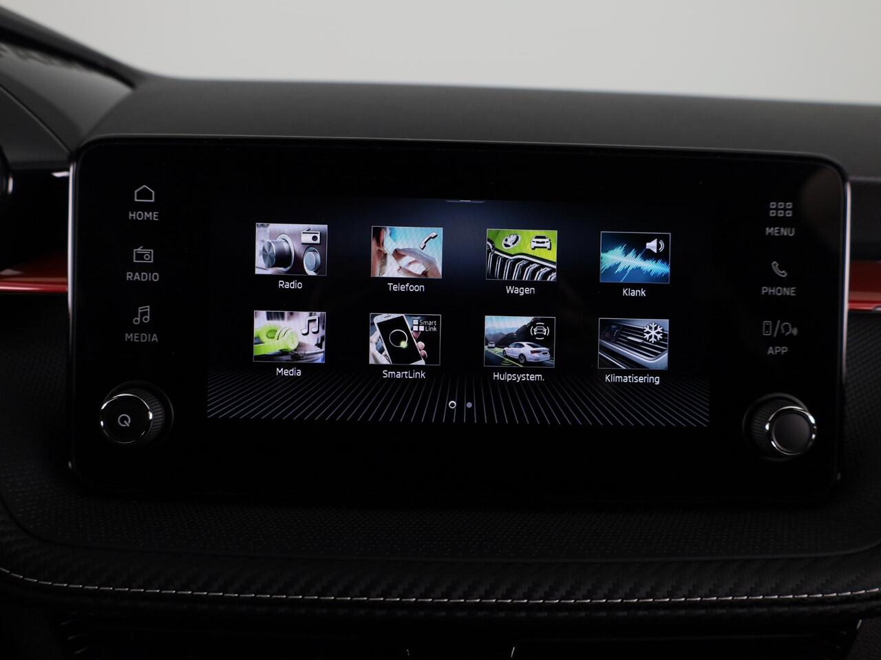 Skoda FABIA Monte Carlo 1.0 TSI 95 pk 5 versn. Hand | Verwarmbare voorstoelen | Hill start | Zwart dak