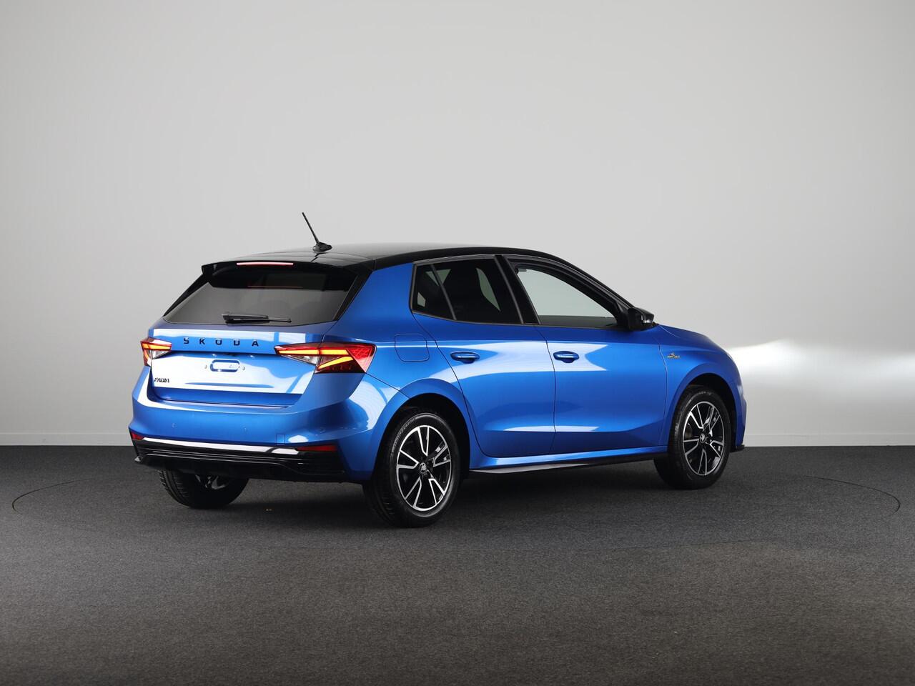 Skoda FABIA Monte Carlo 1.0 TSI 95 pk 5 versn. Hand | Verwarmbare voorstoelen | Hill start | Zwart dak