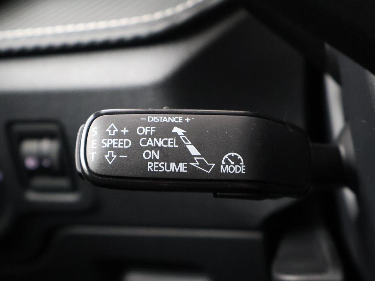 Skoda FABIA Monte Carlo 1.0 TSI 95 PK | 17" Lichtmetalen velgen | Zwart dak | Apple Carplay/Android Auto | Adaptieve cruise control |