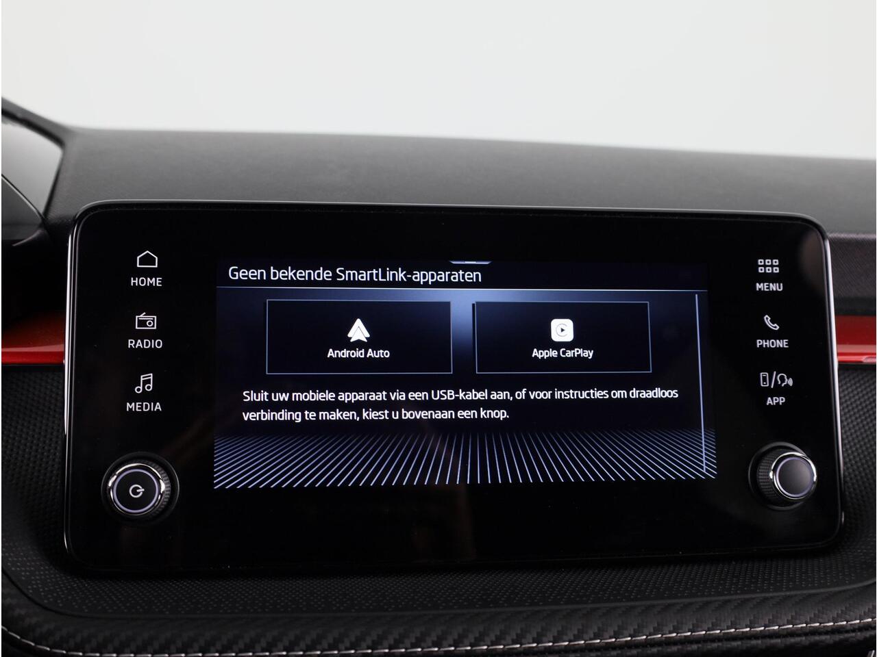 Skoda FABIA 1.0 TSI Monte Carlo 95PK | Private lease vanaf 465,-- | 17 inch Lichtmetalen velgen | Stoelverwarming | Navigatie via App | Parkeercamera