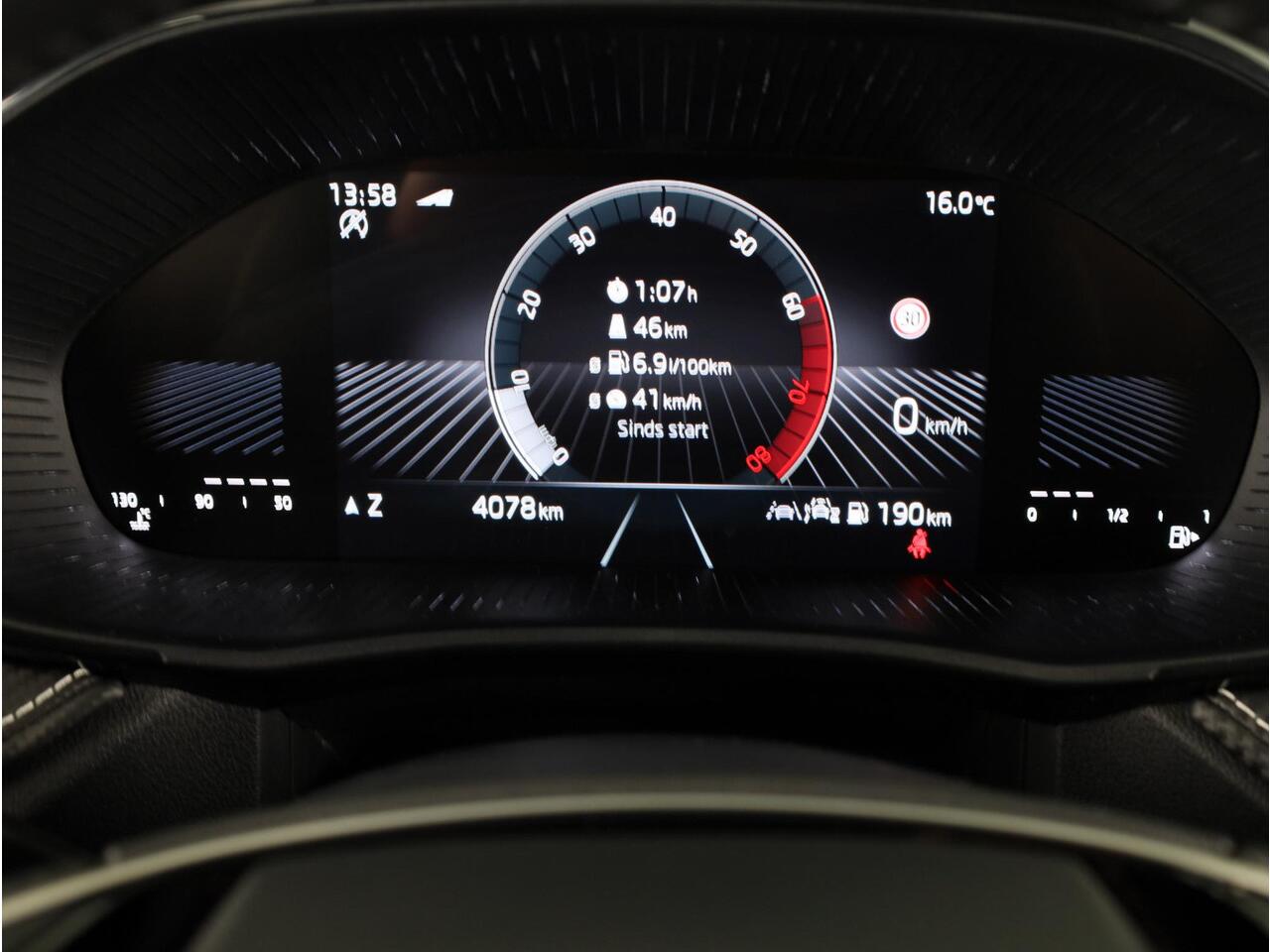 Skoda FABIA 1.0 TSI Monte Carlo 95PK | Private lease vanaf 465,-- | 17 inch Lichtmetalen velgen | Stoelverwarming | Navigatie via App | Parkeercamera