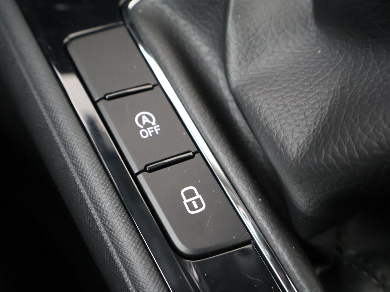 Skoda FABIA Selection 1.0 TSI 115 PK DSG Automaat | Trekhaak | 16" Lichtmetalen velgen | Apple Carplay/Android Auto |