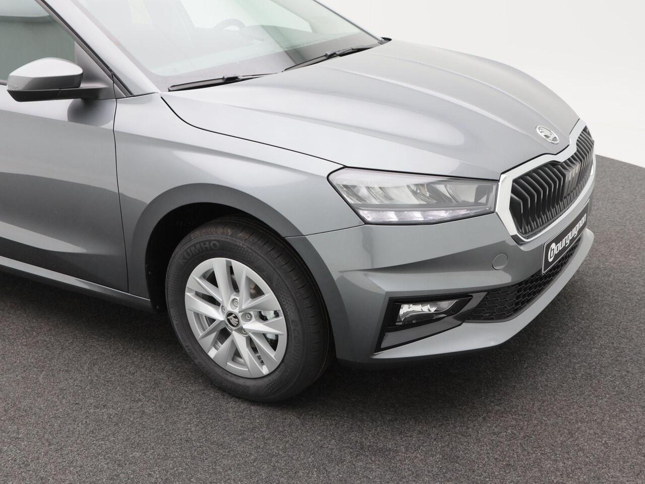 Skoda FABIA Selection 1.0 TSI 95 PK | Parkeersensnoren | Cruise control | Privacy glas | Apple carplay / Android auto