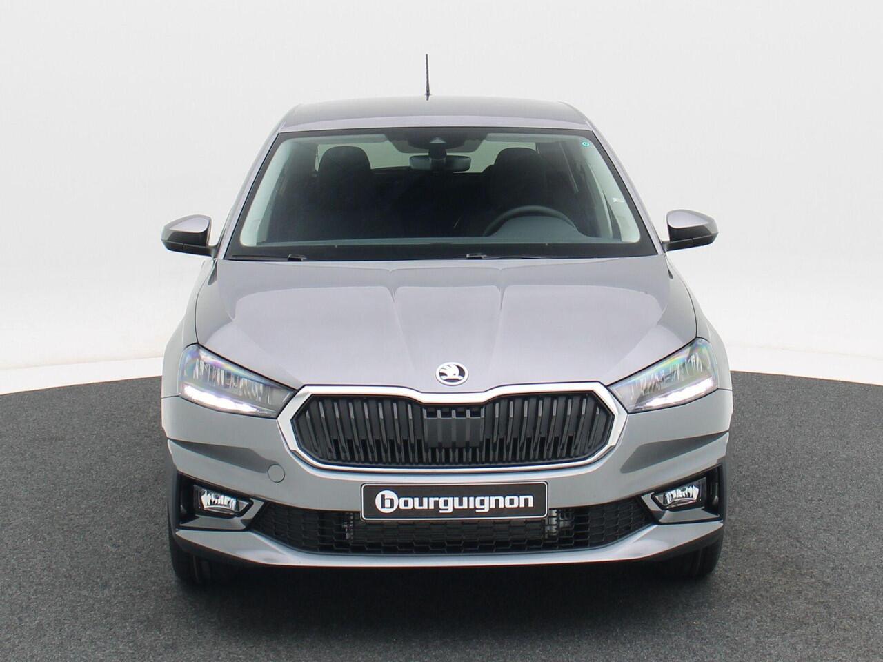 Skoda FABIA Selection 1.0 TSI 95 PK | Parkeersensnoren | Cruise control | Privacy glas | Apple carplay / Android auto