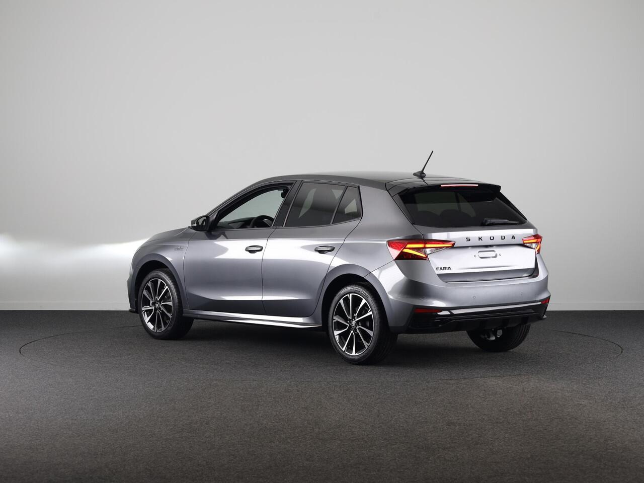 Skoda FABIA Monte Carlo 1.0 TSI 115 pk 7 versn. DSG | Travel Assist Plus | Verwarmbare stoelen voor | Zwart dak | 17 inch lichtmetalen velgen