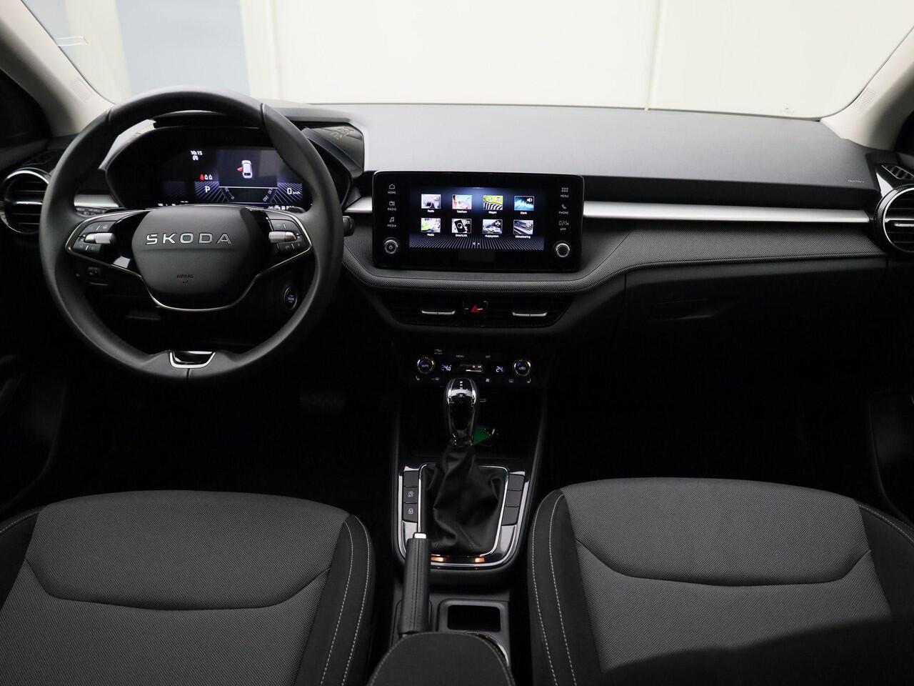 Skoda FABIA 1.0TSI/115PK Selection DSG · Apple/Android · Parkeersensoren · Stoel -& stuurverwarming · Garantie tot maart 2029 of 60000km.