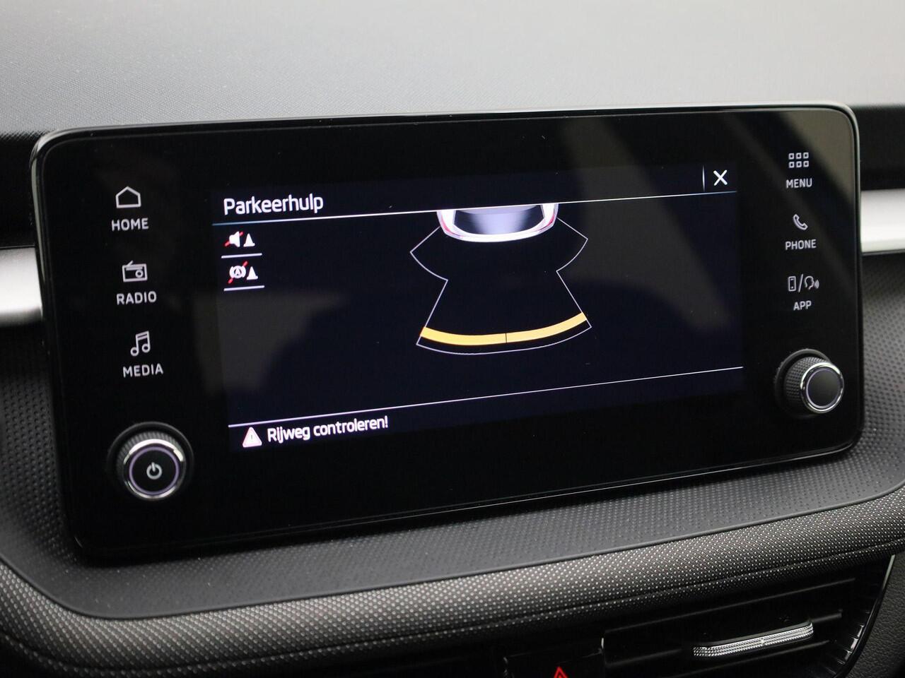 Skoda FABIA 1.0TSI/115PK Selection DSG · Apple/Android · Parkeersensoren · Stoel -& stuurverwarming · Garantie tot april 2029 of 60000km.