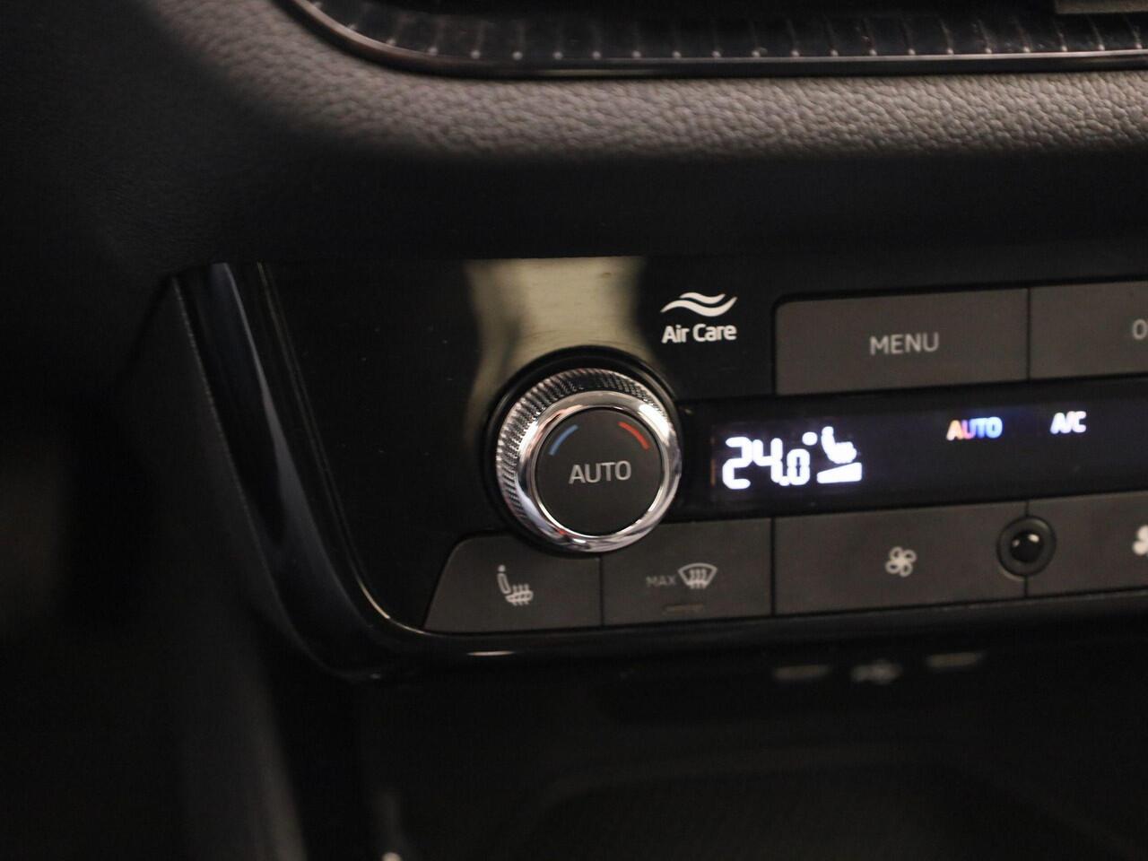 Skoda FABIA 1.0TSI 115PK Selection DSG automaat · Apple/Android · Parkeersensoren · Stoel -& stuurverwarming · Garantie tot april 2029 of 60000km.